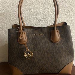 ✨New✨ Michael Kors Purse