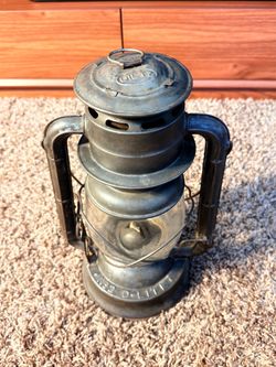 Antique Dietz lantern (1920’s)