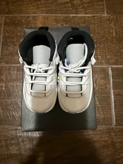 Jordan 11 Retro TD, legend blue, child size 5 shoes.