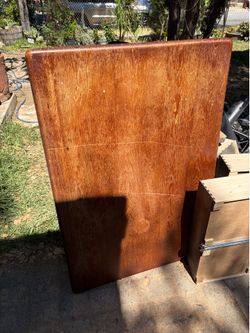 Free Dinning Table