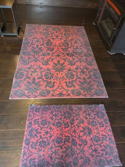 Red & Black Damask Home Décor Set – Rugs, Curtain & Pillows