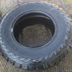 1 Toyo  Open Country Rt Tire 35x12.50 R 18 Good Condition