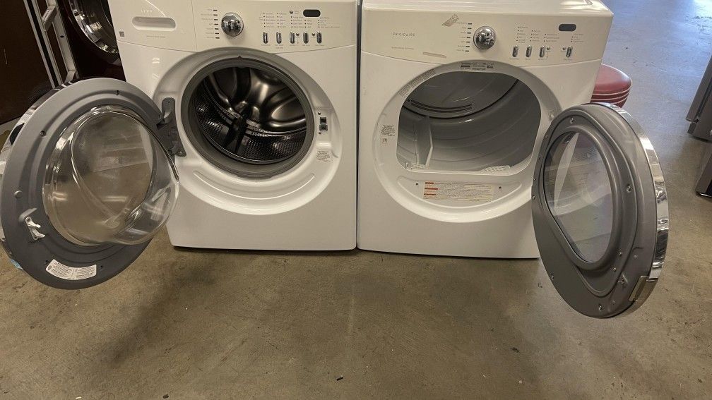 FRONTLOAD WASHER AND DRYER GAS