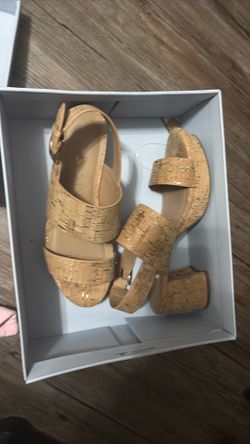 Women platform sandals size 7