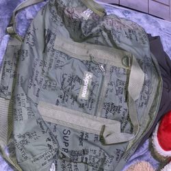 Supreme Field Duffle Bag 'Olive Gonz