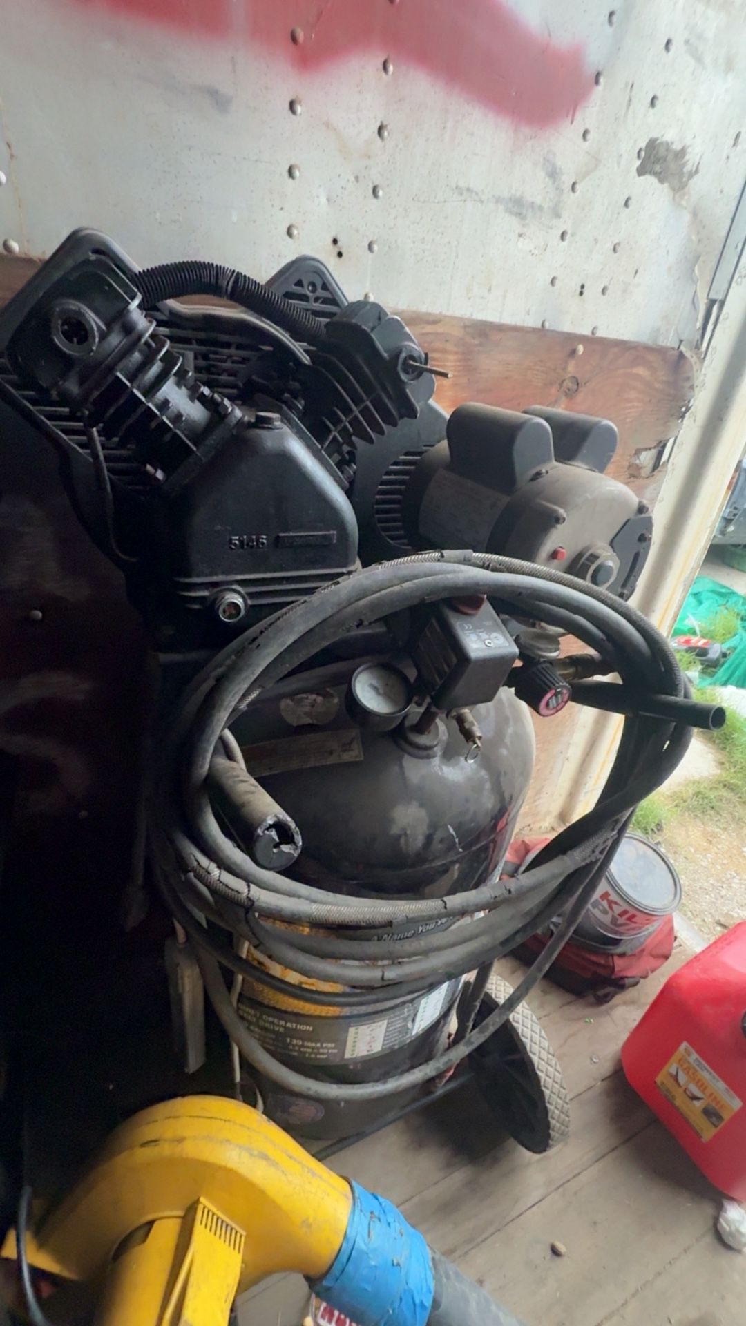 Sandborn Air Compressor 