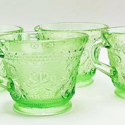 Set Of 4 Vintage Green Depression Uranium Glass Tea Punch Cups