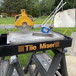 Used Great Condition Felker Tile Saw