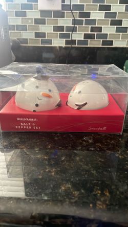 World Market Snowman Salt & Pepper Shakers