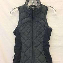 Lululemon size 4 black vest