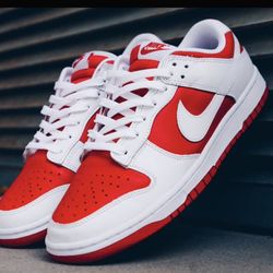 Nike Dunk Low Championship Red Size 11.5