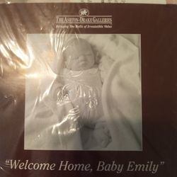 Real Baby Doll And Bassinet, Blanket, Pillow Ashton Drake 