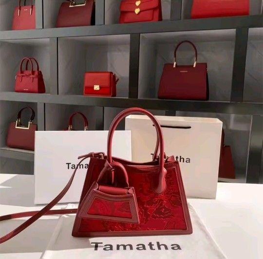 Red Glossy Handbag – New