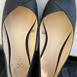 Vince CAMUTO Flats