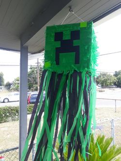 Creeper Pinata
