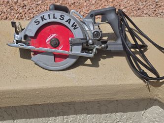 SKILSAW Corded Worm Drive Circular Saw