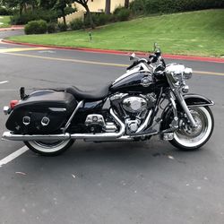 2010 Harley Davidson Road King Classic