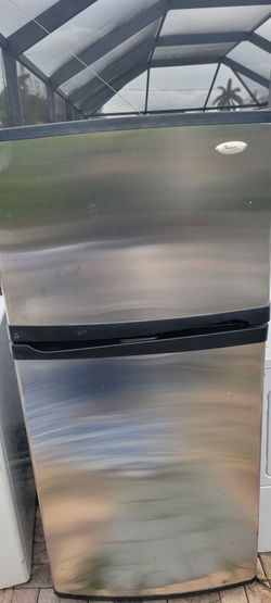 Stainless Steel Whirlpool Refrigerator Works Great $200