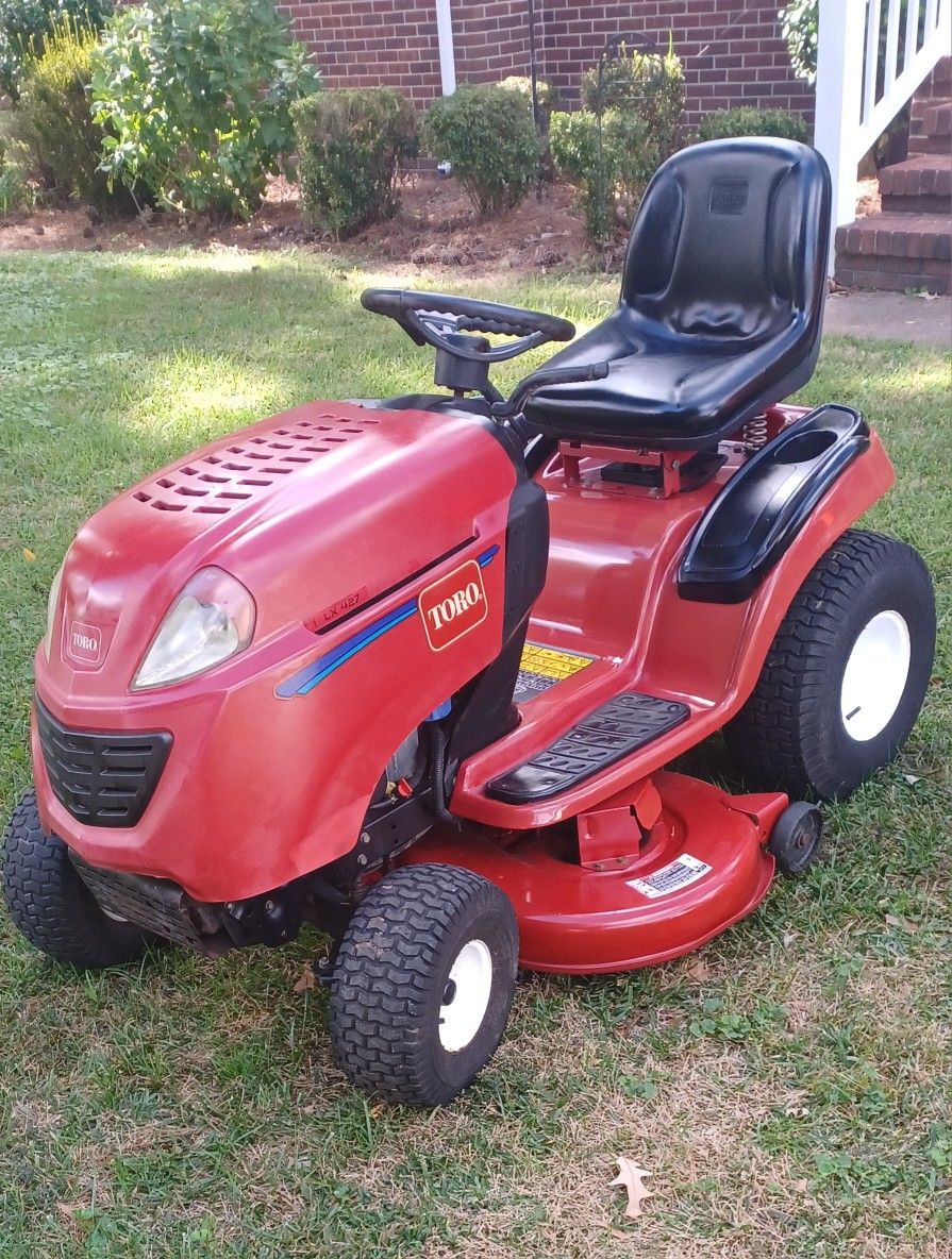 TORO LX427 42" LAWN TRACTOR
