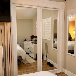 Handcrafted Solid Wood Shutters - Custom Fit Interior Window Coverings & Closet Doors - Free In Home Estimates & Quick Quotes (Persianas de Madera)