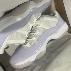 Jordan 11s Low 
