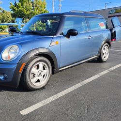 Beautiful 2009 Mini Cooper Clubman  SUPER LOW MILES