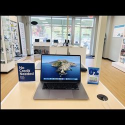2019-2020 15" MacBook Pro 2.6 GHz i7 16 GB RAM 500 SSD - We Finance - $550 (Middleton, MA)
