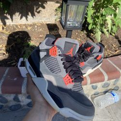 Jordan 4 “Infared”