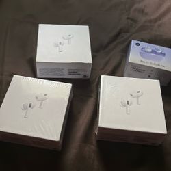 Beats Solo Earbuds By Dre 3x AirPods 2nd Generation 3x (Brand New)