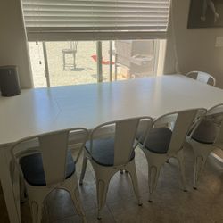 White Dining Table 8 Chairs / person