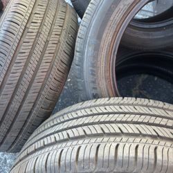 4 IIantas 90-95 Life Tread Muy Buenas No Reventadas Or Parchadas.   250$$$ Cash 