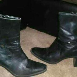 Woman's black soft leather boots! Size 7 
