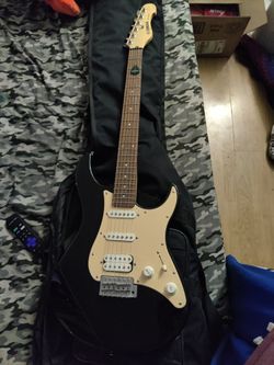 Yamaha EG 112C