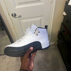 Jordan 12 Taxi’s Size 10