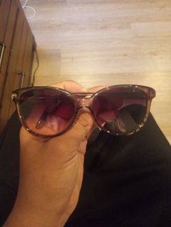 Round Sunglasses with Gradient Lenses