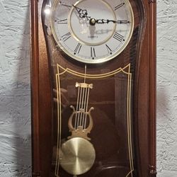 Ayrely Chiming Wall Clock 