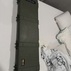 Pelican 1720 Protector Long Case OD Green. LIKE NEW!!
