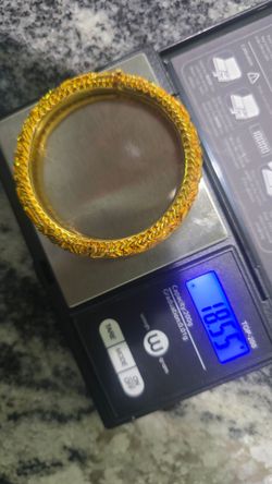 24K Gold 18.55g Bangle Bracelet