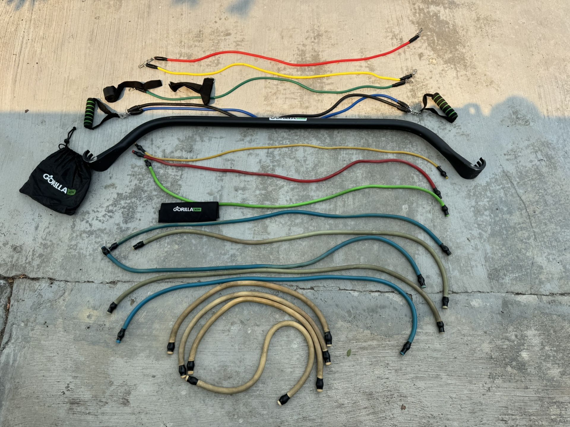 Gorilla Bow With Resistance Bands