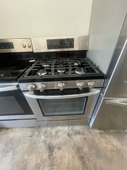 LG STOVE ( 5 BURNERS )