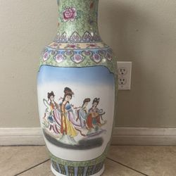 Chinese Porcelain Vase