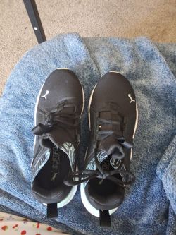 Womens running shoes