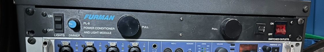 Furman Switched Outlets PL8