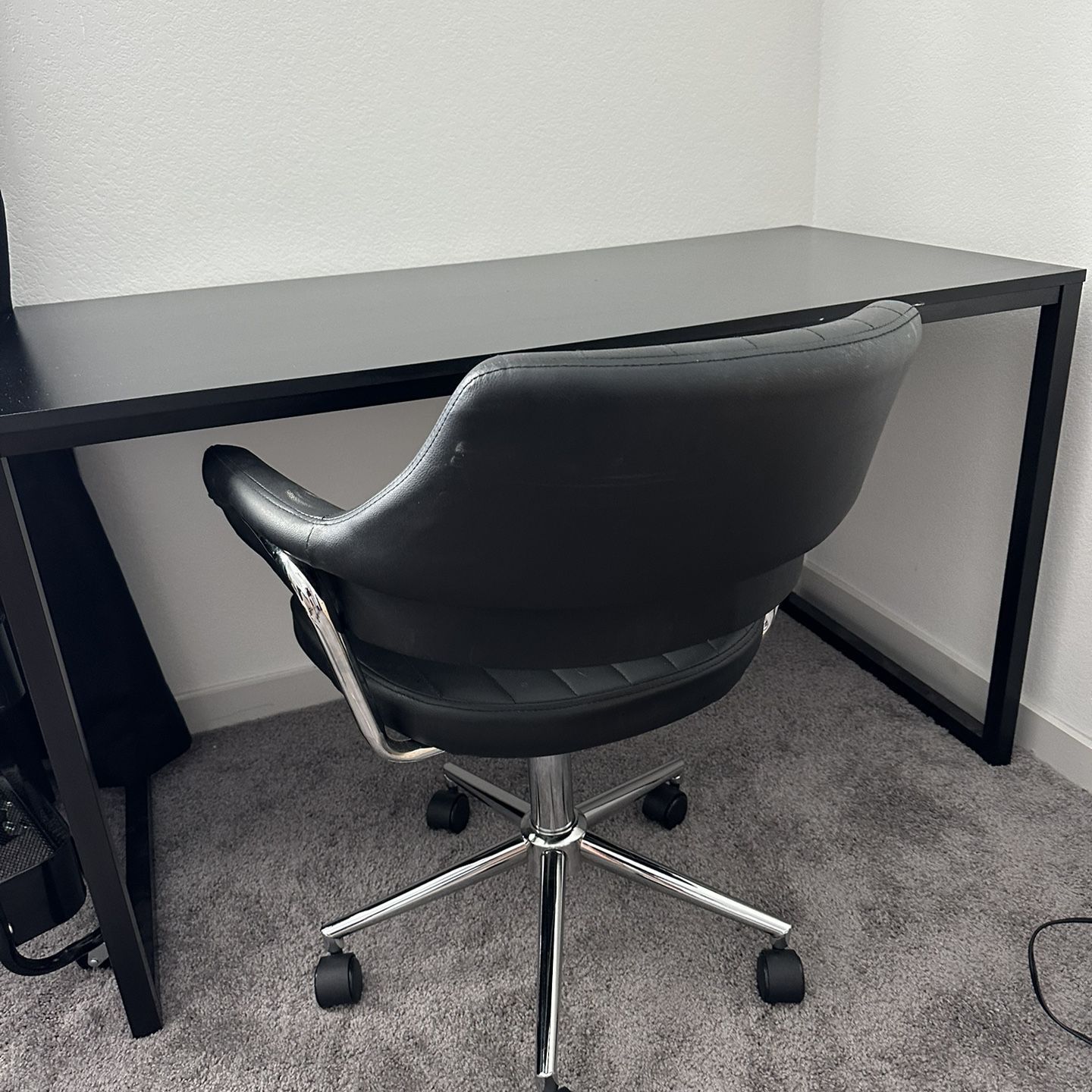 Black Desk & Chair-Like new
