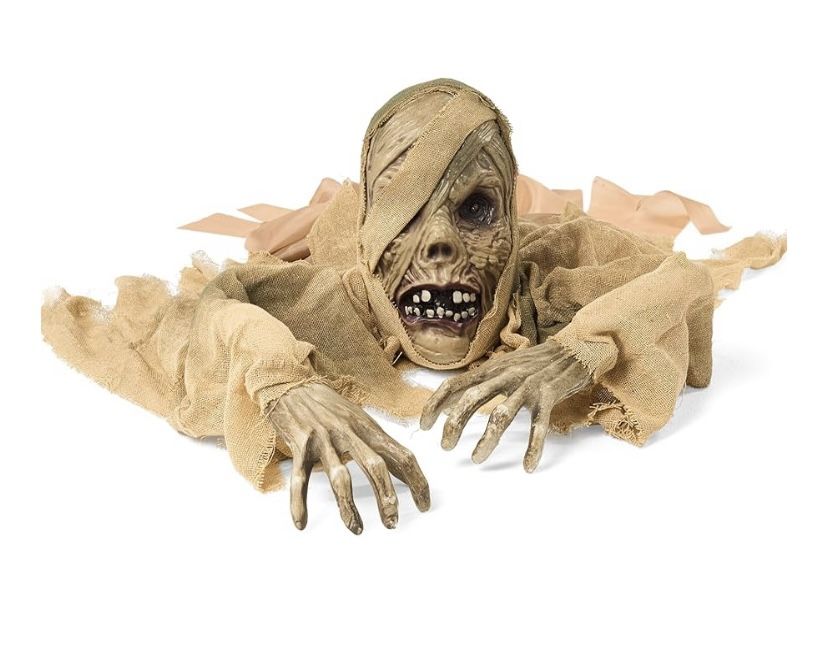Halloween Zombie Outdoor Whit Light-up Eyes And Creepy Sound $25