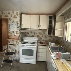 Oven ge white  30x25x 45