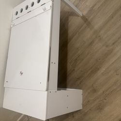 Toddler Desk With Storage 