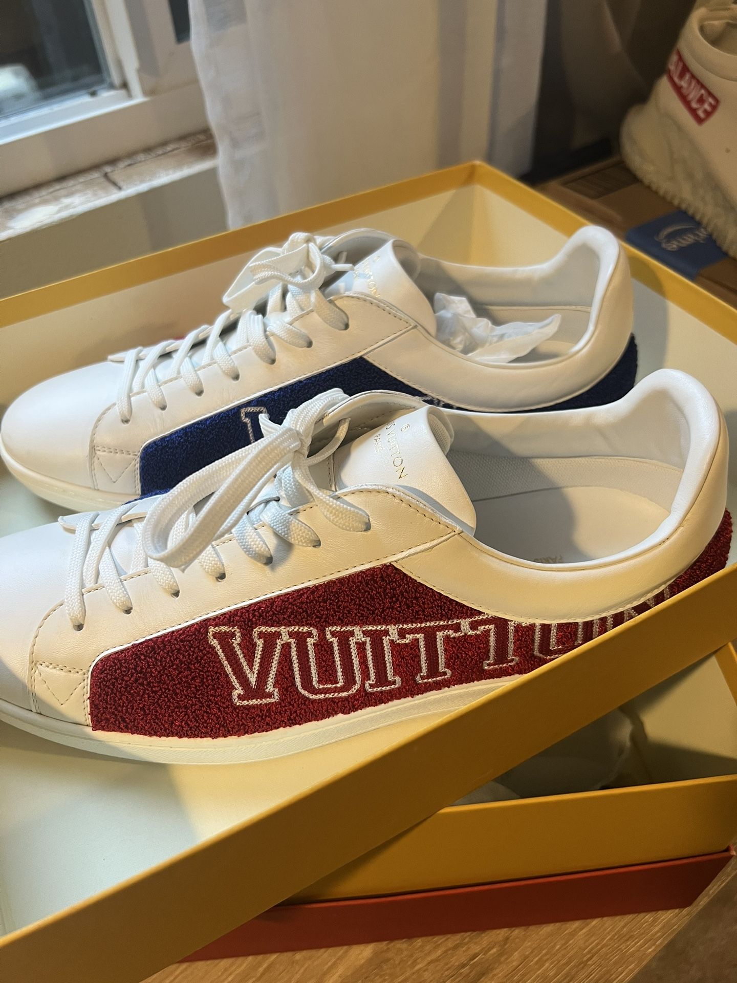 Louis Vuitton Size 9.5