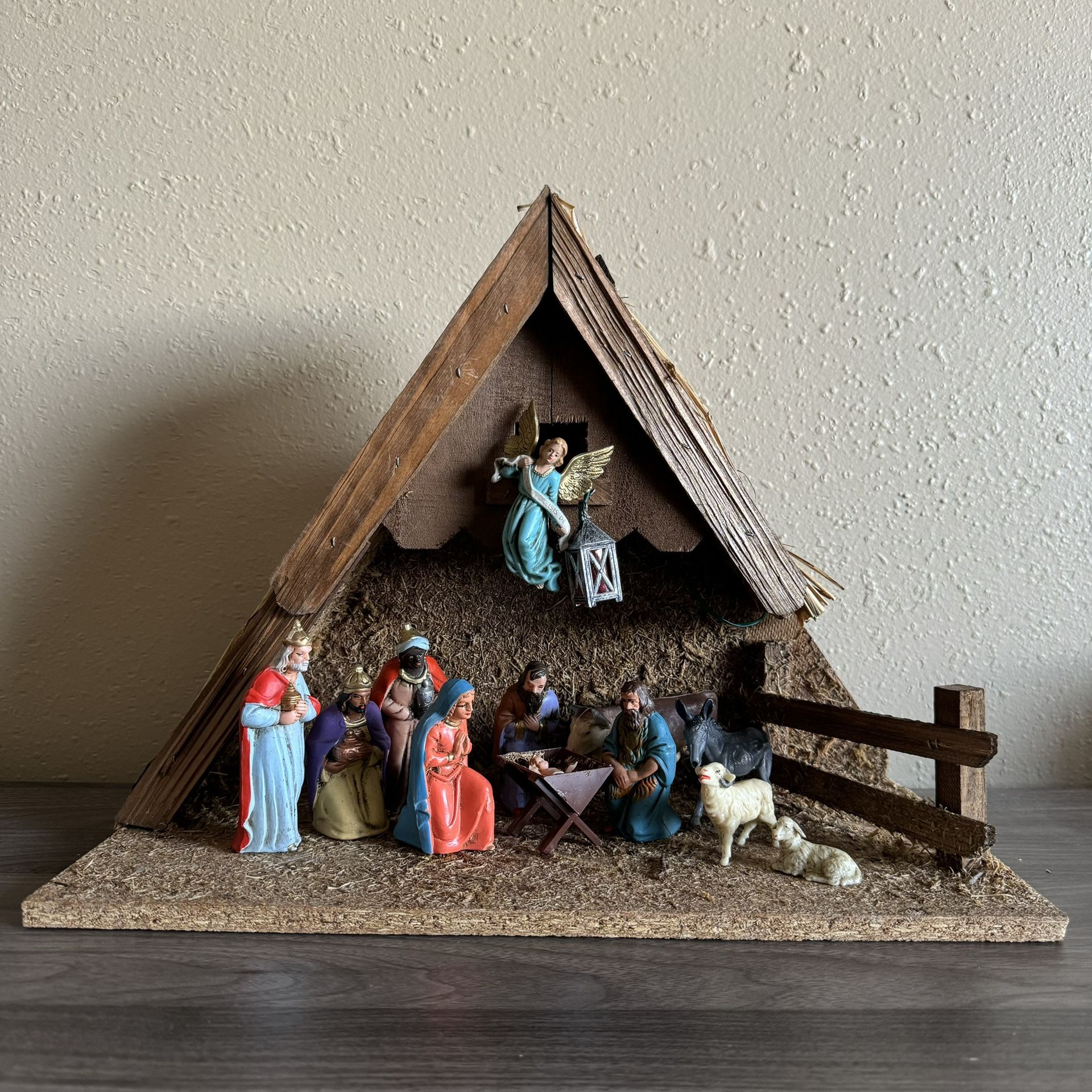 Erzgebirge Vintage Antique German 15 Piece Wooden Christmas Holiday Nativity Set