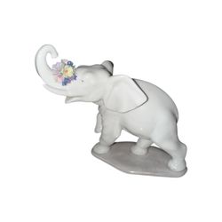 Lladro “Lucky’s Call” Elephant #6461 – Porcelain Figurine